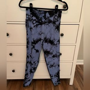 Blue tie dye leggings
